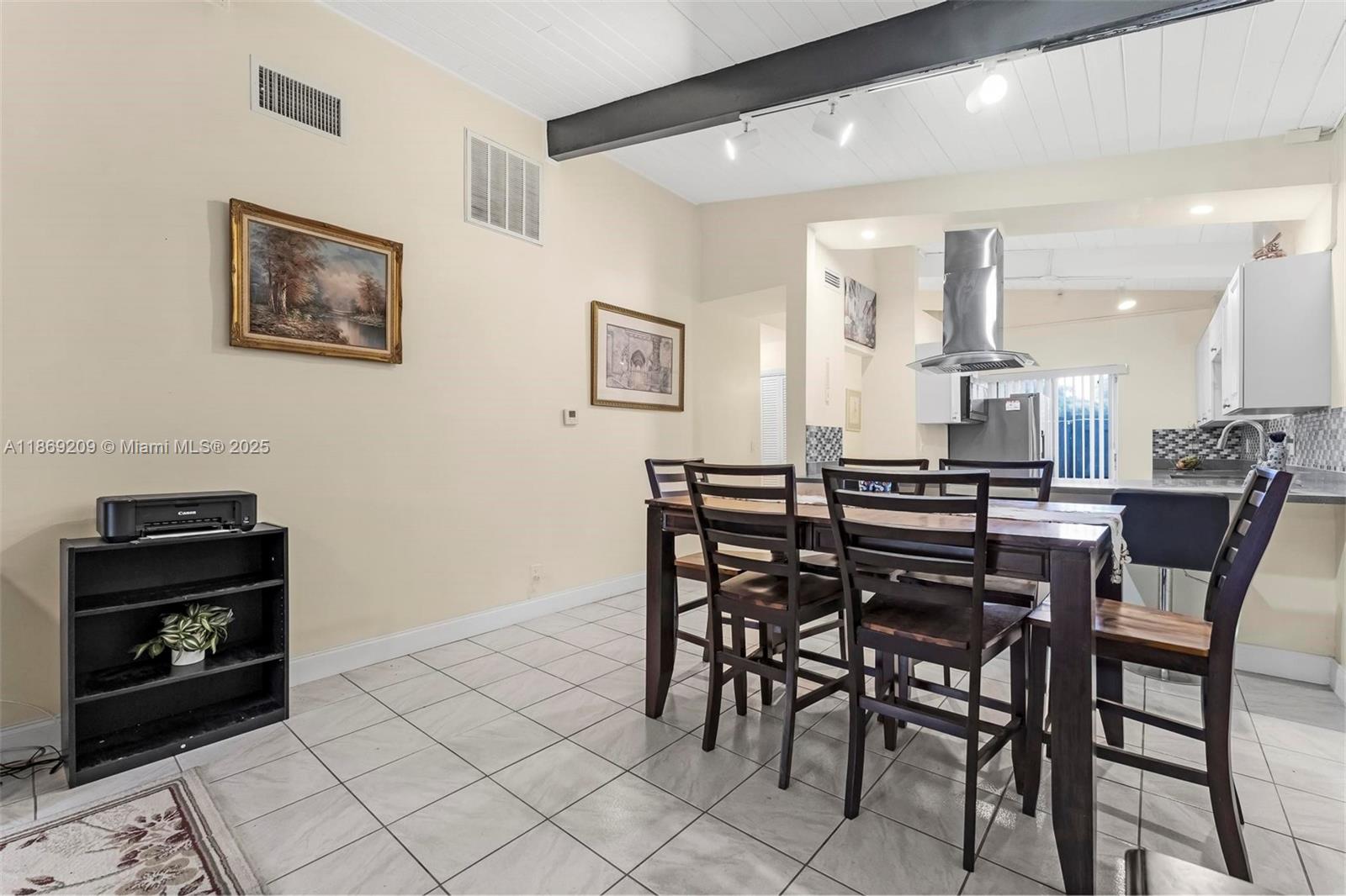 VILLAS AT CARRIAGE HILLS - Residential