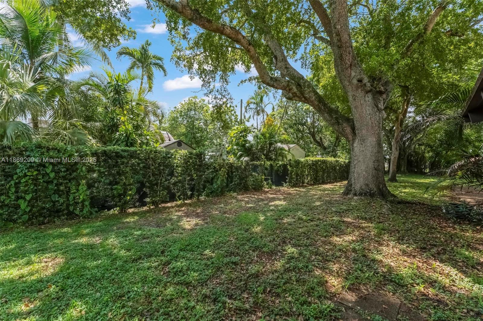 VILLAS AT CARRIAGE HILLS - Residential