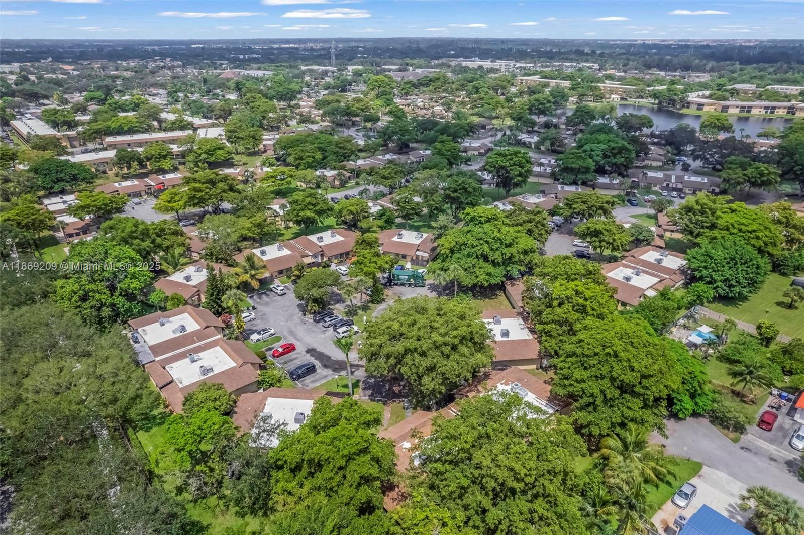 VILLAS AT CARRIAGE HILLS - Residential