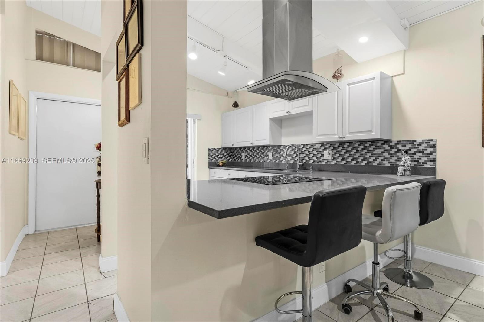 VILLAS AT CARRIAGE HILLS - Residential