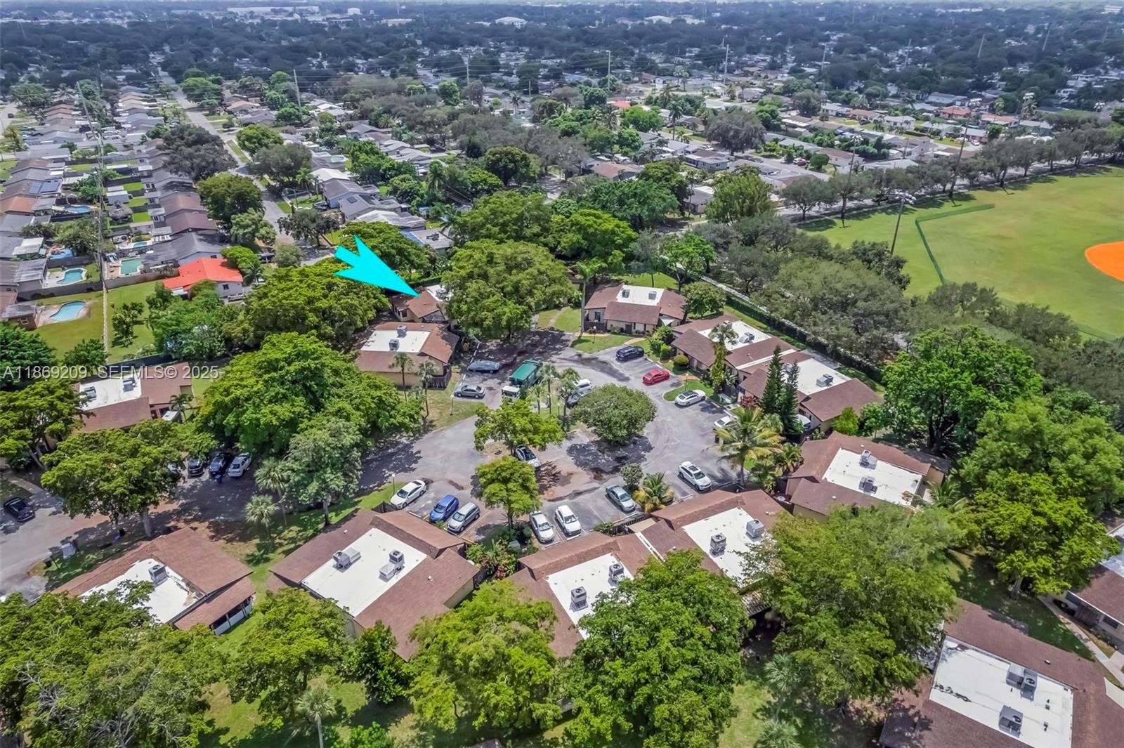 VILLAS AT CARRIAGE HILLS - Residential