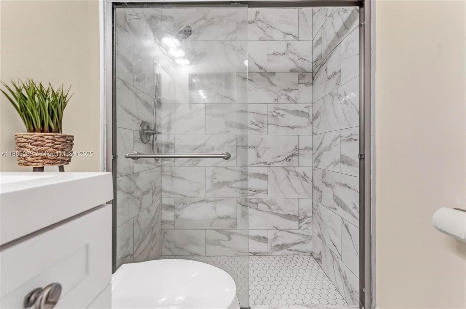 VILLAS AT CARRIAGE HILLS - Residential