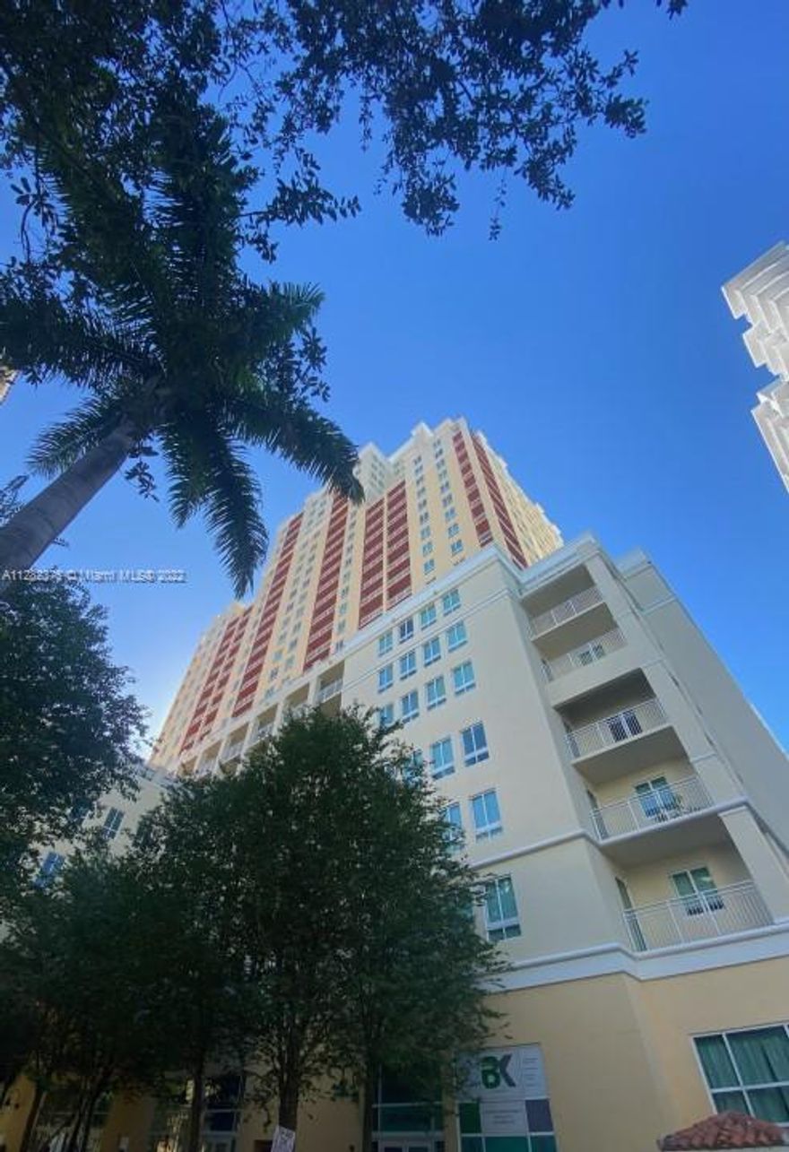 See this elegant yet welcoming corner-unit condo. It is also one of the largest one bedroom units in the luxurious Toscano with over 1100 sq ft under air, European style kitchen with granite countertops and stainless GE appliances. The unit is secluded in a quiet corner of the building and uniquely has no other condo unit above it. Open floor plan with huge living area with beautiful natural lighting and hurricane proof windows. Separate shower and tub in master bath. Large bedroom closet with built-ins. Easy access to Dadeland mall, the trendy shops of Downtown Dadeland and the Metrorail. Complimentary valet for your guests. This unit is one of a kind as there are no other units like this in the whole building.