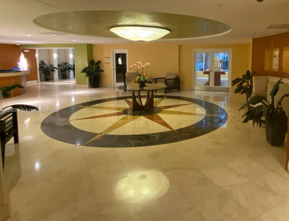 TOSCANO CONDO - Residential