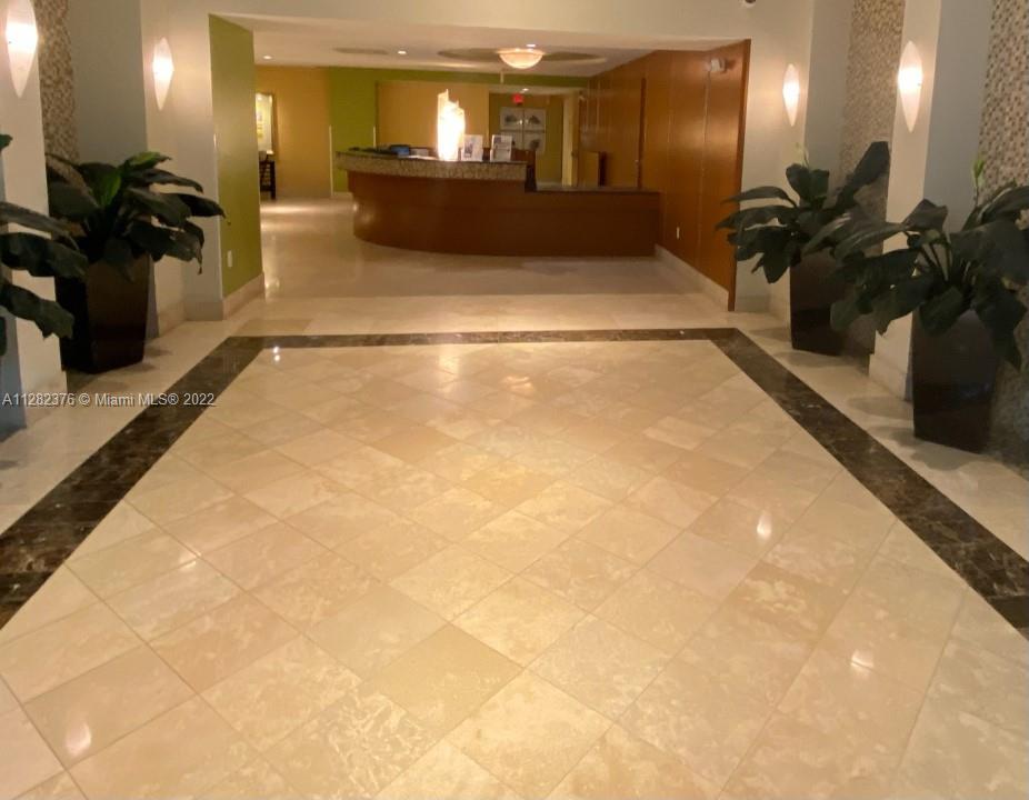 TOSCANO CONDO - Residential