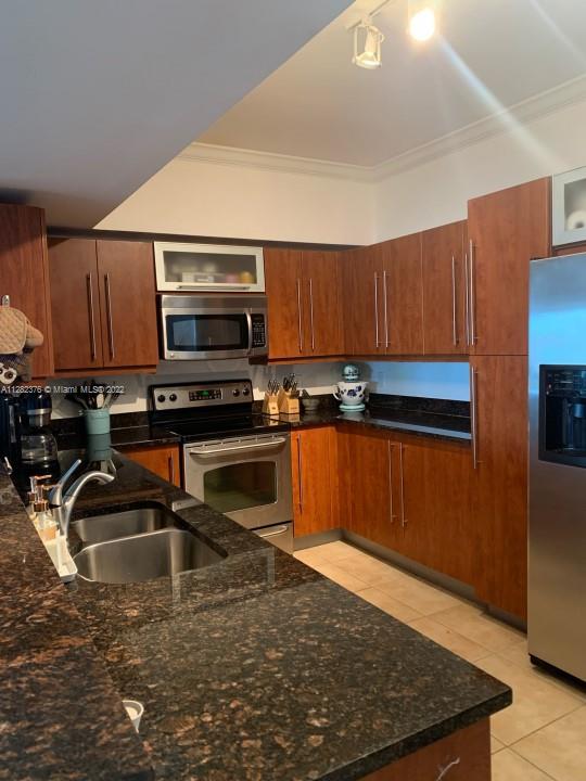 TOSCANO CONDO - Residential