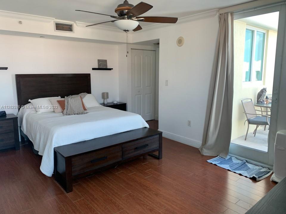 TOSCANO CONDO - Residential