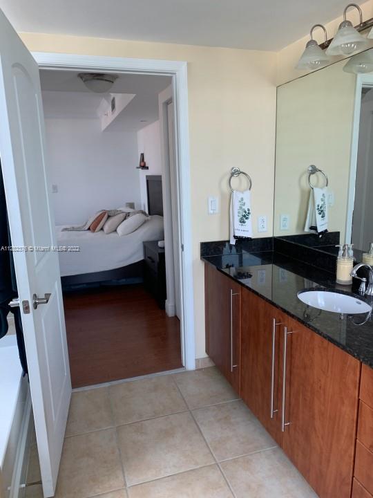 TOSCANO CONDO - Residential