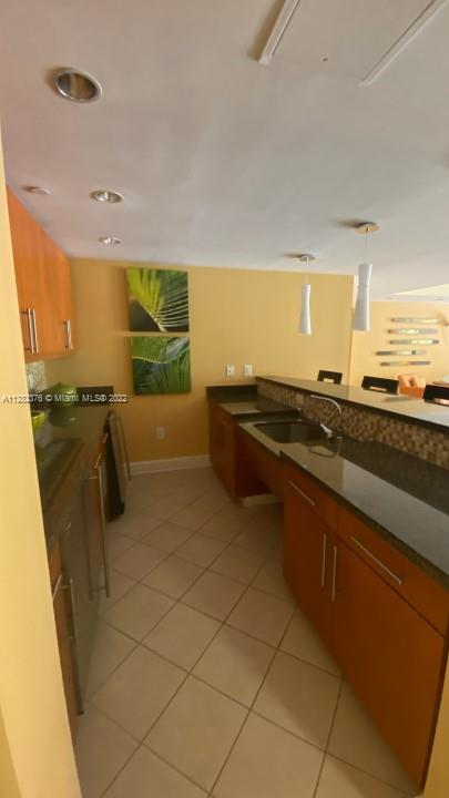 TOSCANO CONDO - Residential