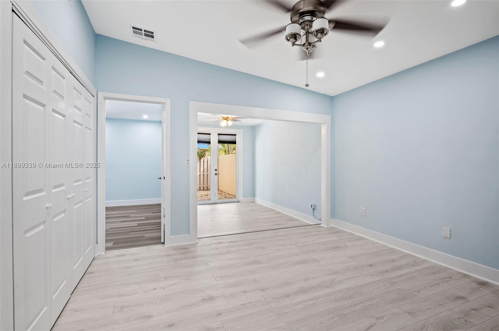 CREEKSIDE VILLAS SEC TWO - Residential Lease