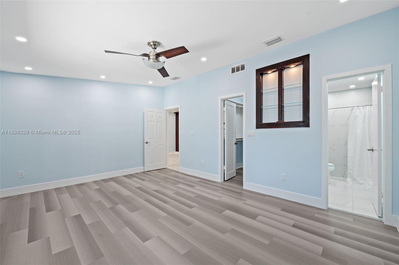 CREEKSIDE VILLAS SEC TWO - Residential Lease