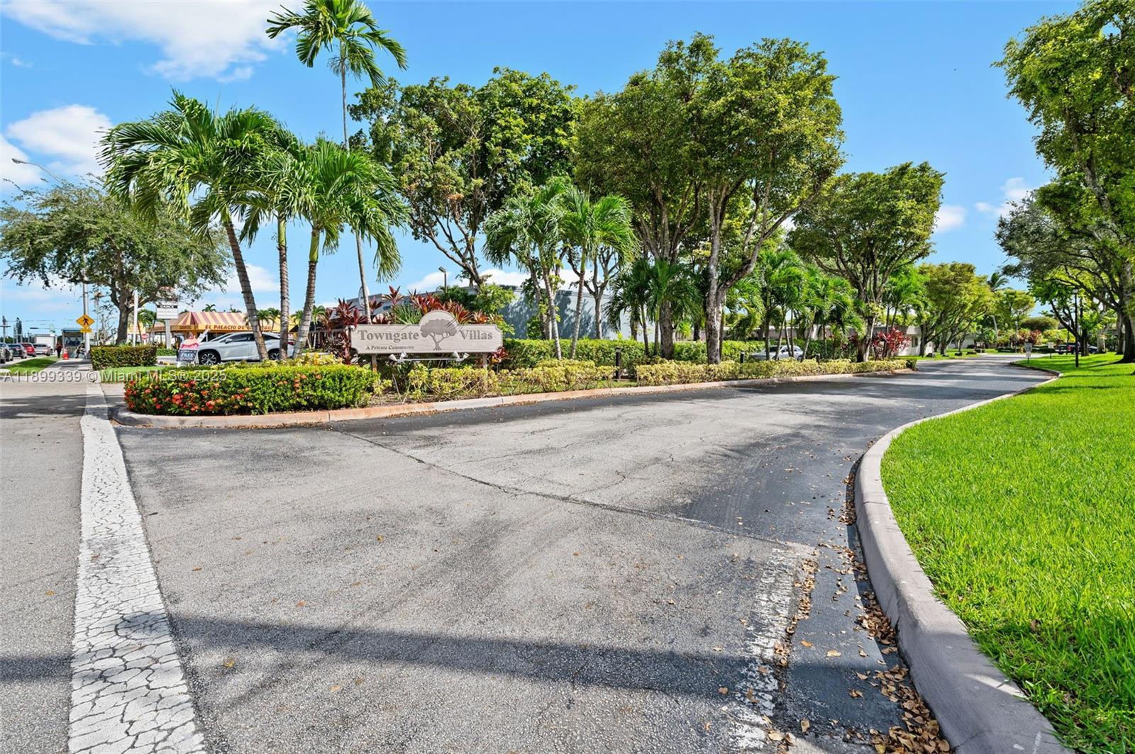 CREEKSIDE VILLAS SEC TWO - Residential Lease