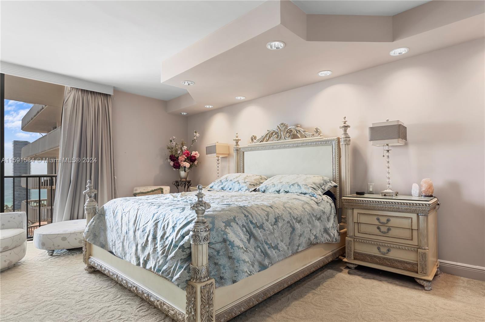 TURNBERRY TOWERS CONDO - Residential