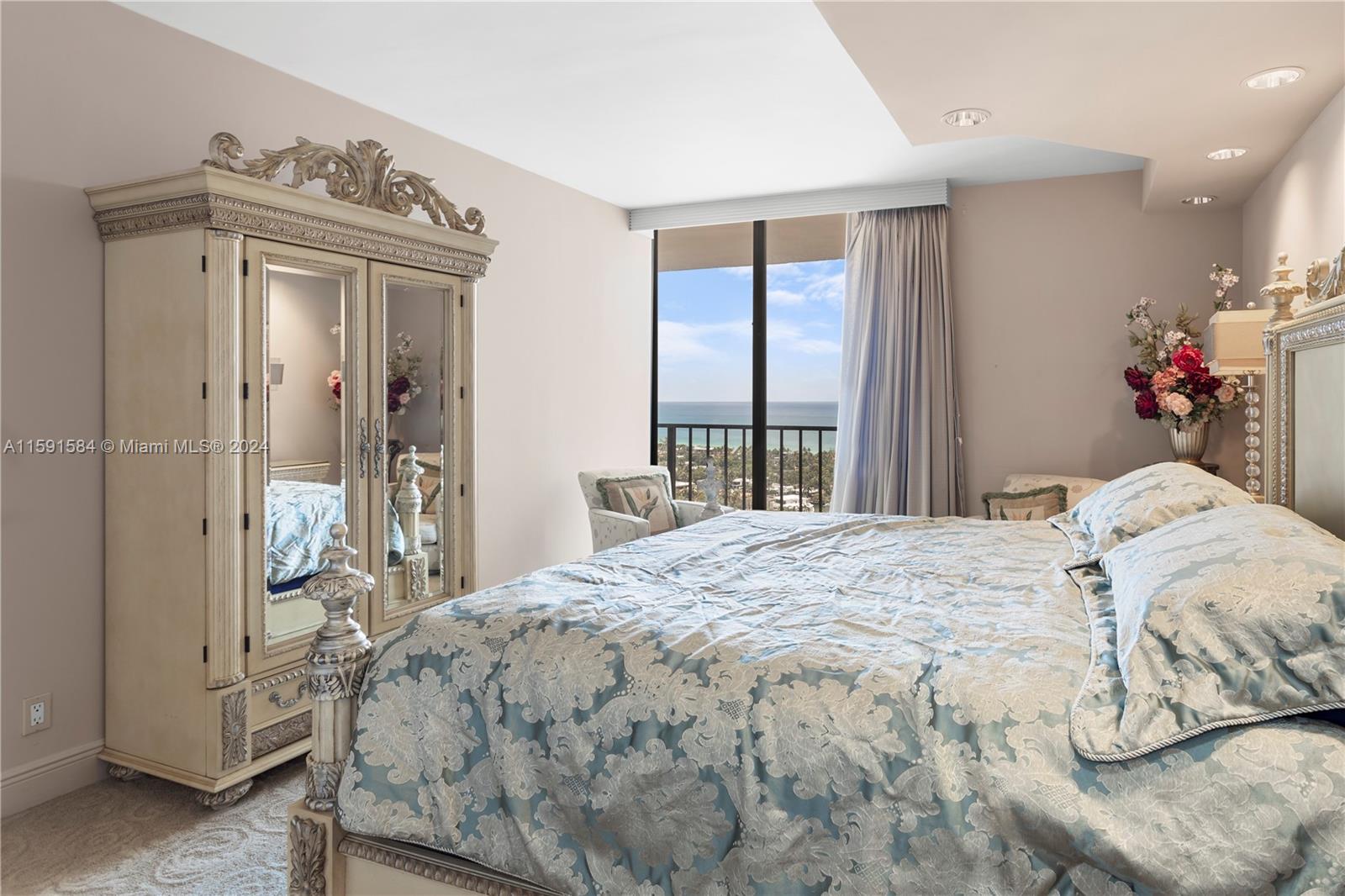 TURNBERRY TOWERS CONDO - Residential
