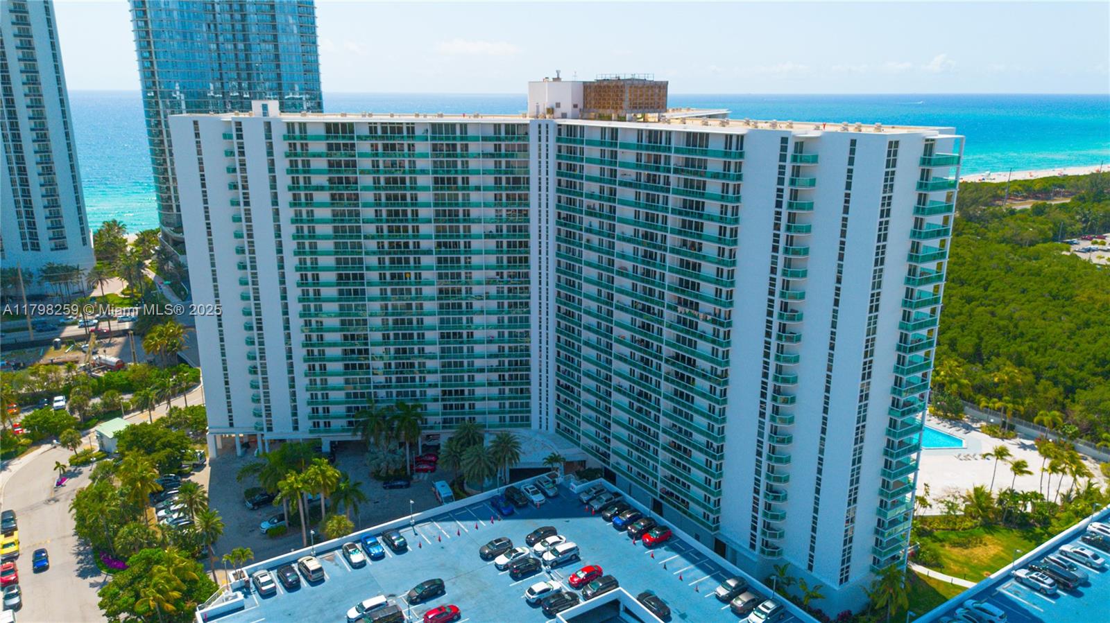 100 NW Bayview Dr 1502