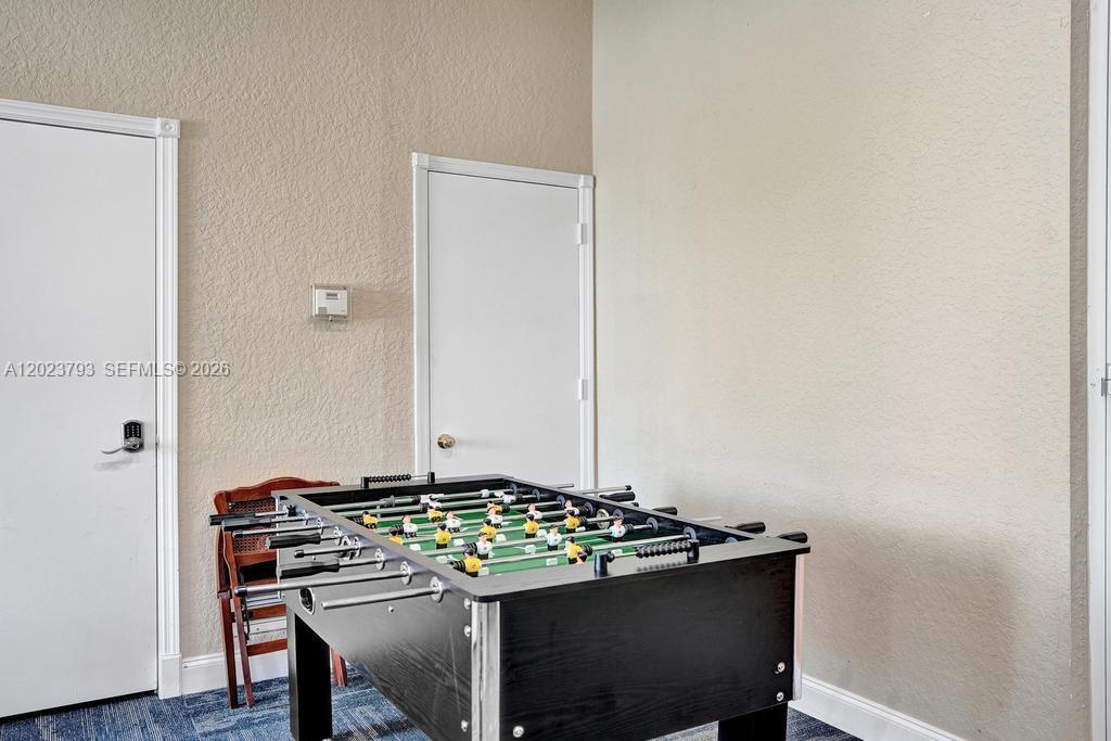 BOCA CHASE TR 9 B - Residential Lease
