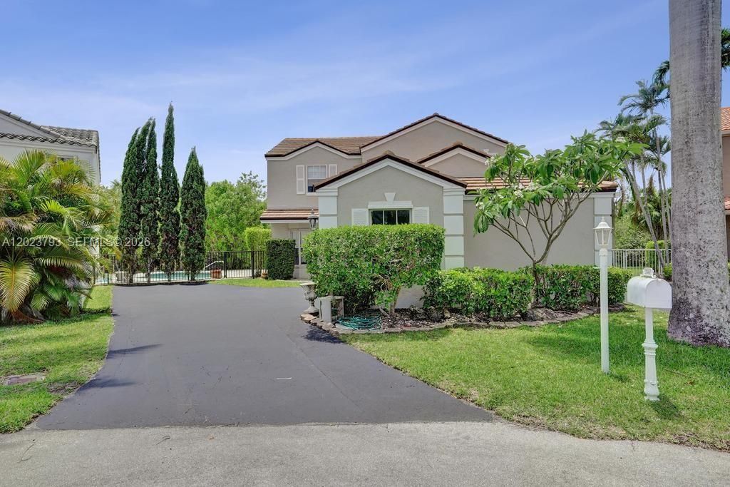 Photo of 21461 Sawmill Ct, Boca Raton, FL 33498 (MLS # A12023793)