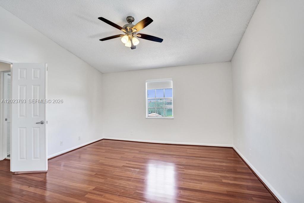 BOCA CHASE TR 9 B - Residential Lease