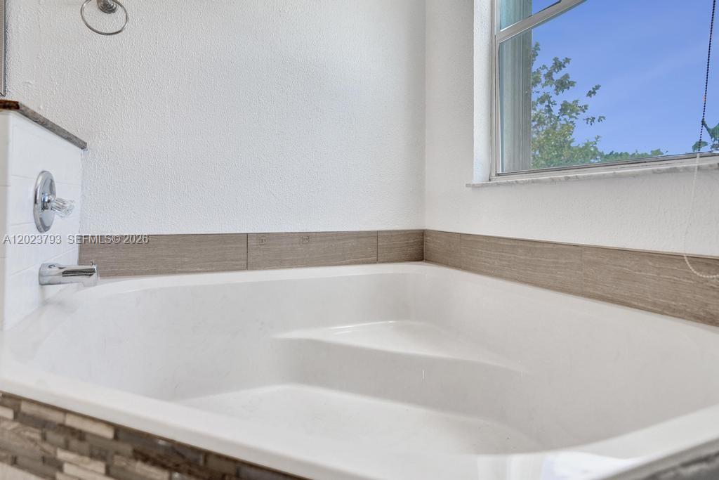 BOCA CHASE TR 9 B - Residential Lease