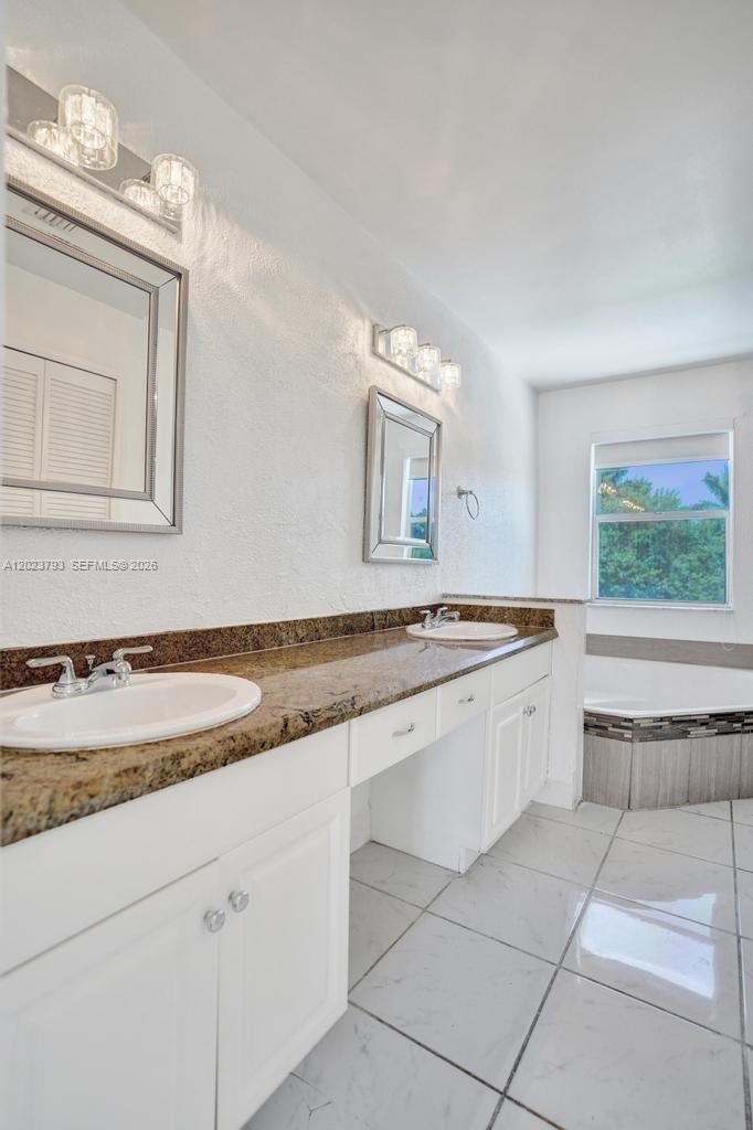 BOCA CHASE TR 9 B - Residential Lease