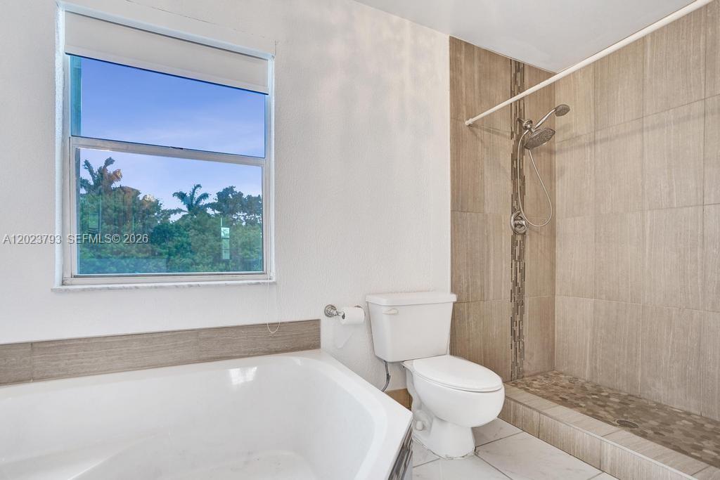 BOCA CHASE TR 9 B - Residential Lease