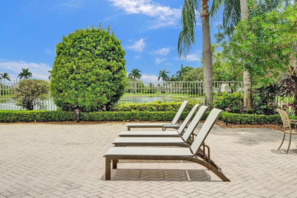 BOCA CHASE TR 9 B - Residential Lease