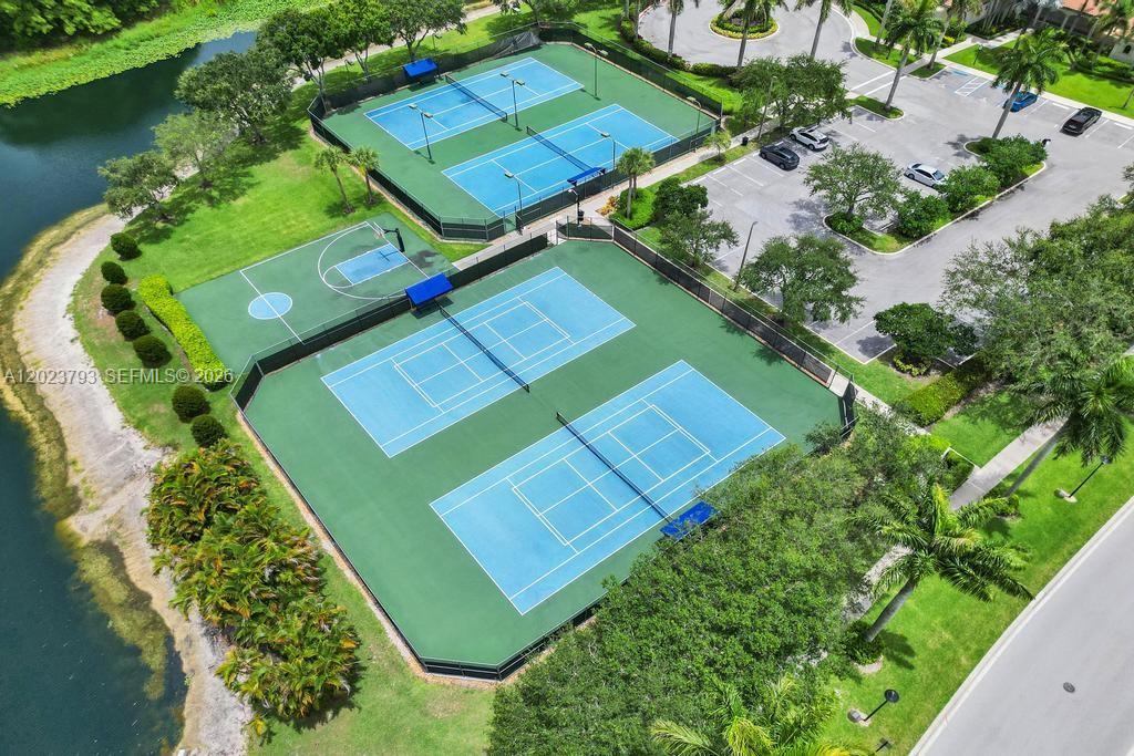 BOCA CHASE TR 9 B - Residential Lease