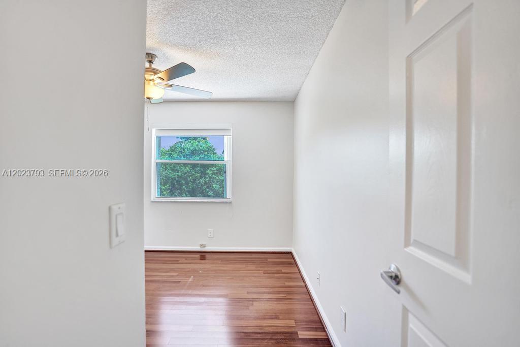 BOCA CHASE TR 9 B - Residential Lease