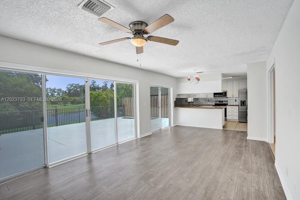 BOCA CHASE TR 9 B - Residential Lease