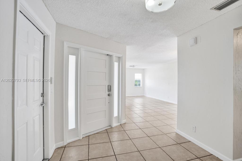 BOCA CHASE TR 9 B - Residential Lease