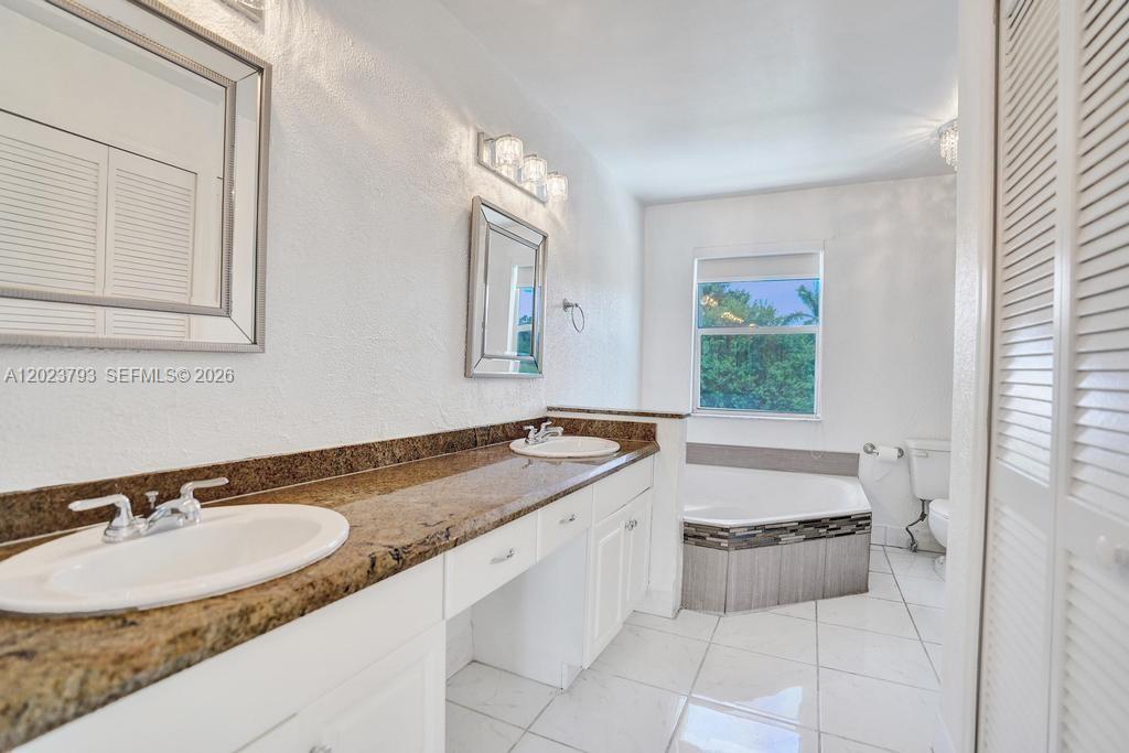 BOCA CHASE TR 9 B - Residential Lease