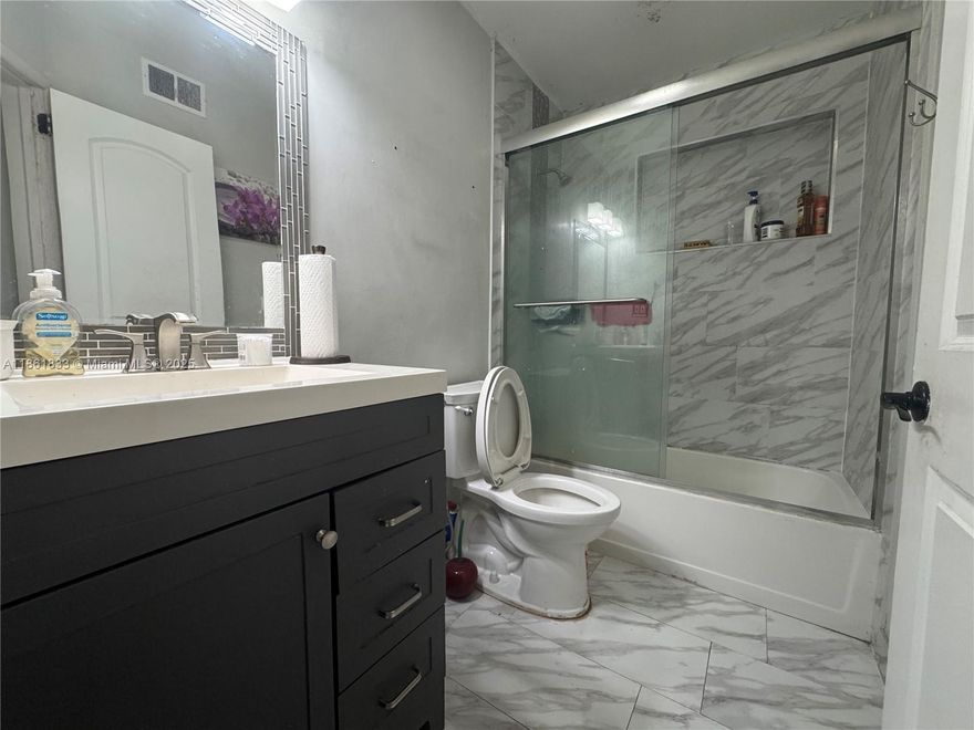 This 3-bedroom, 2-bathroom single-family home is a perfect opportunity for investors or savvy buyers. Featuring a spacious layout and situated on a large 6,000 sq ft lot, the property offers plenty of room and potential. Located on a quiet street, the home benefits from both privacy and strong neighborhood appeal. With nearby rentals averaging in the mid-$3,000s per month and comparable sales in the $600,000s, this home presents excellent income potential and long-term value. Whether you’re looking to generate reliable rental income or take advantage of resale opportunities, this property delivers both versatility and opportunity in one of the area’s most desirable locations.