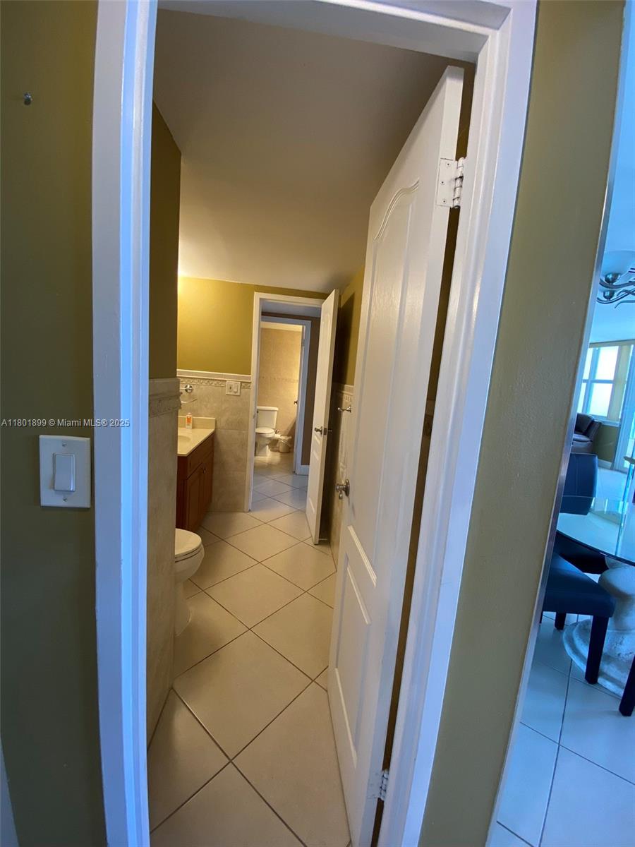 PARKER DORADO CONDO - Residential