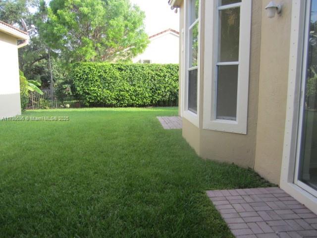 5869 NW 120th Ave