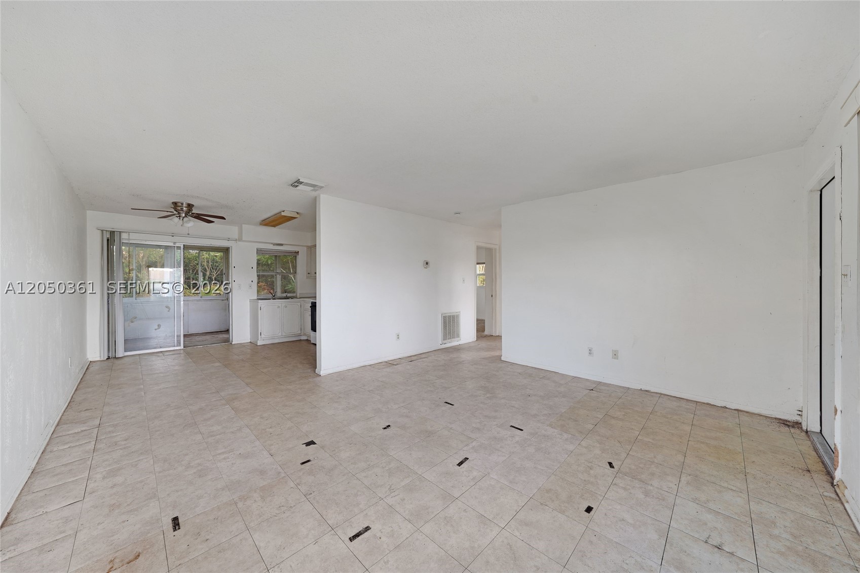 9800 NW 70th Ct