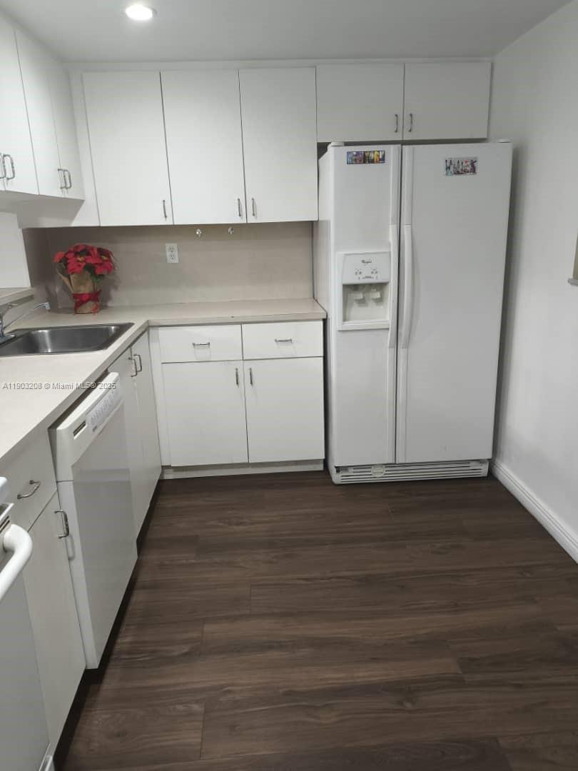 HORIZONS WEST CONDO #7 - Residential