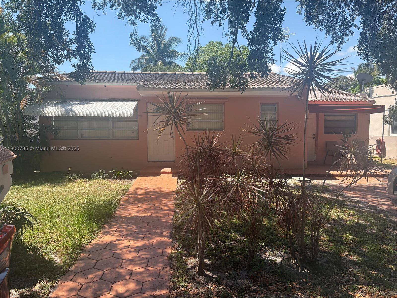 Property for Sale at 2530 Washington St, Hollywood, Broward County, Florida - Bedrooms: 3 
Bathrooms: 2  - $460,000