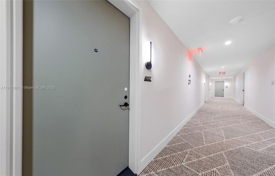 Stunning unit fully furnished, located in the exclusive Gale Downtown Miami, a new 2024 development that blends contemporary luxury, comfort, and flexibility. PRIME LOCATION! connects you to the very best of the city across from the Kaseya Center, Miami World center, Bayside Marketplace, and the Brightline Station. With breathtaking bay and city views, this home features a modern design, bright open spaces, and rare short-term rental approval (Airbnb)—giving you the freedom to enjoy it as your personal retreat or an income-producing property.
Residents enjoy world-class amenities including a resort-style pool, full-service spa, state-of-the-art fitness center, children’s play area, meeting rooms, and three on-site restaurants.