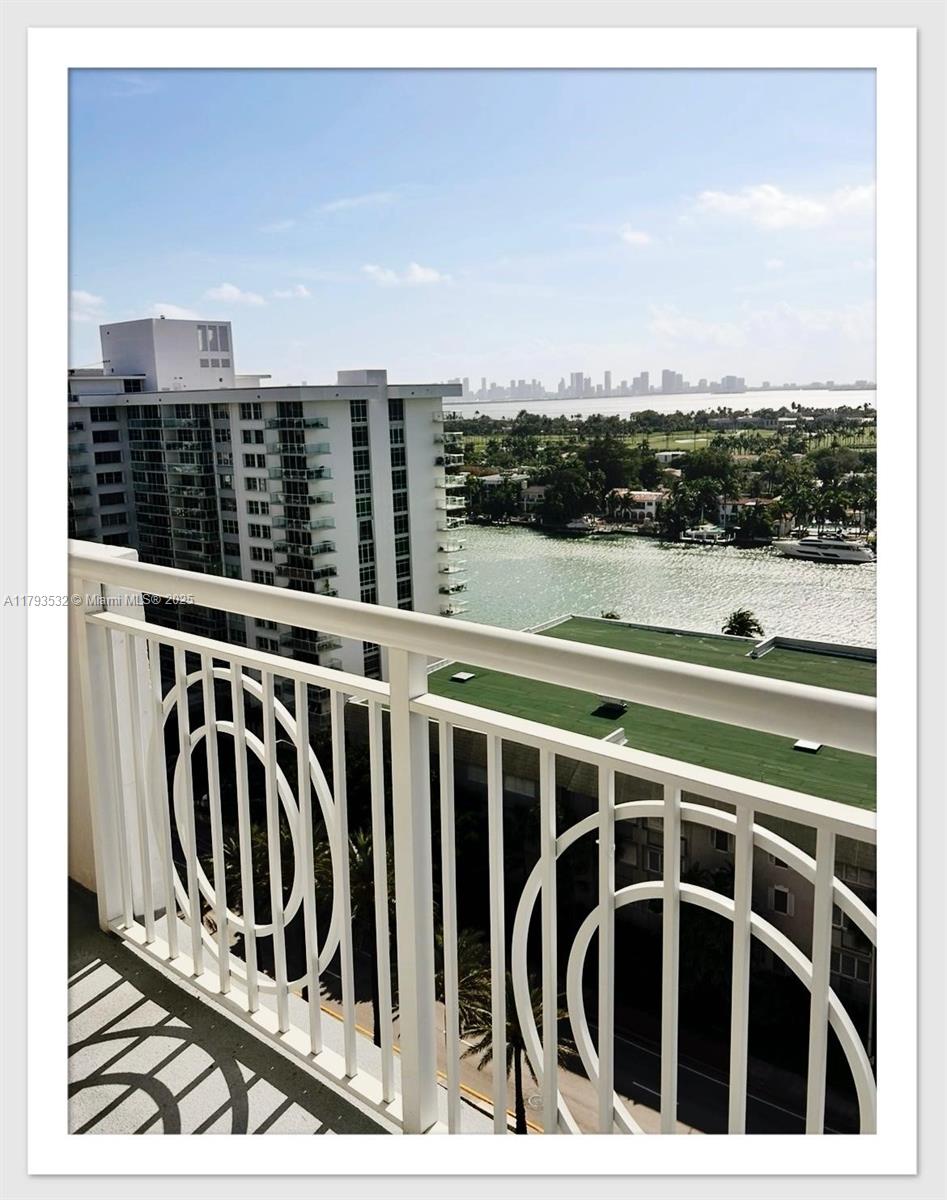 Property for Sale at 5825 Collins Ave Ph1b, Miami Beach, Miami-Dade County, Florida - Bedrooms: 2 
Bathrooms: 2  - $867,000
