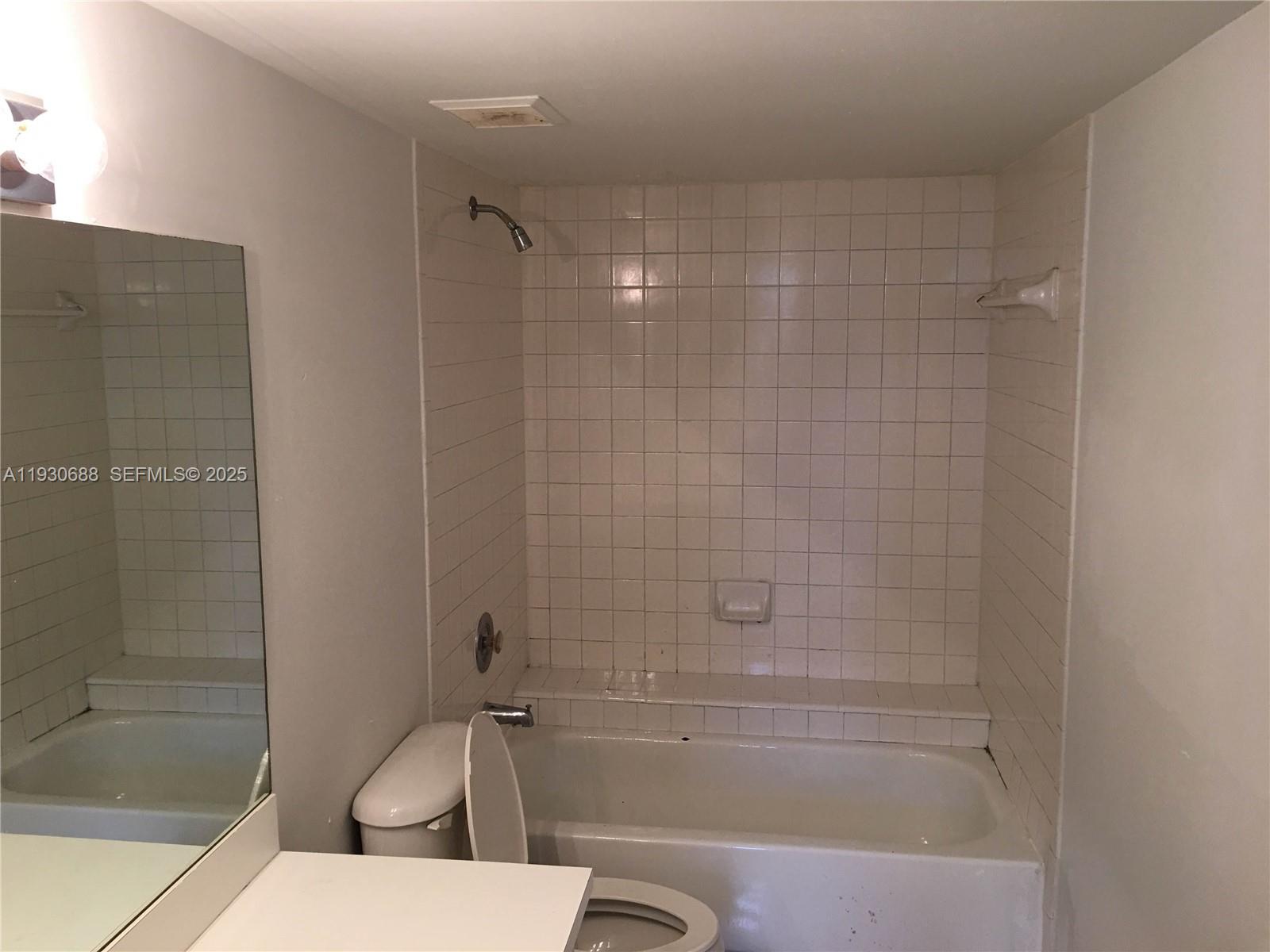 LAS VISTAS AT DORAL CONDO - Residential