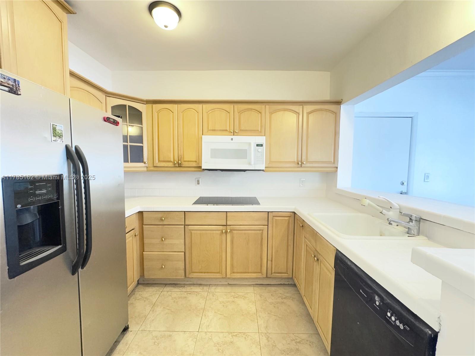 Rental Property at Address Not Disclosed, Miami Beach, Miami-Dade County, Florida - Bedrooms: 2 
Bathrooms: 2  - $2,500 MO.