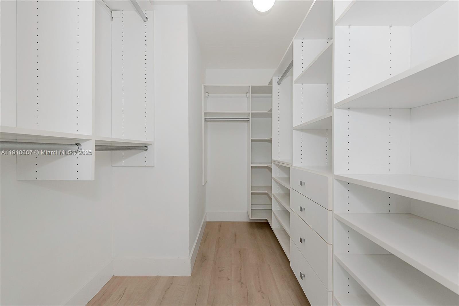 REGATTA AT INDIAN CREEK - Residential