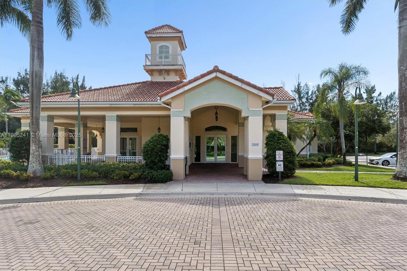 OLYMPIA & YORK RESIDENTIA - Residential