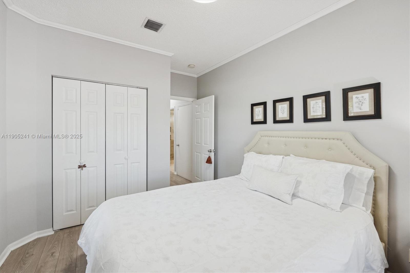 OLYMPIA & YORK RESIDENTIA - Residential