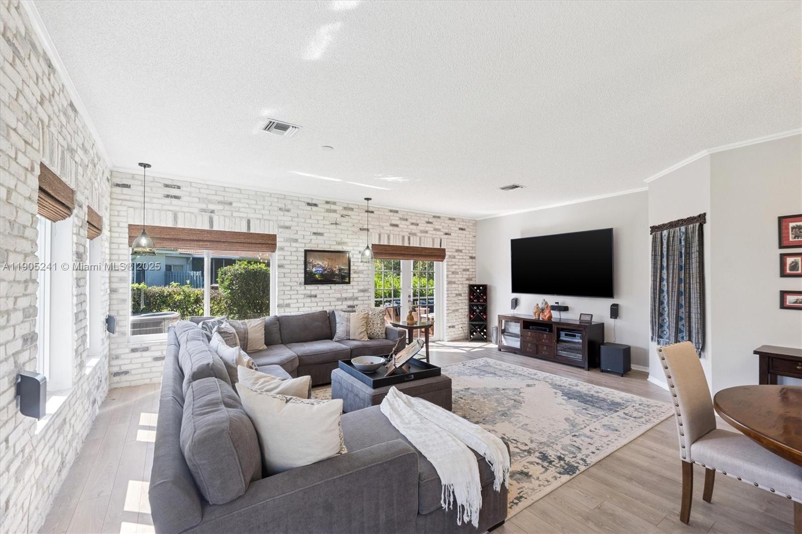 OLYMPIA & YORK RESIDENTIA - Residential