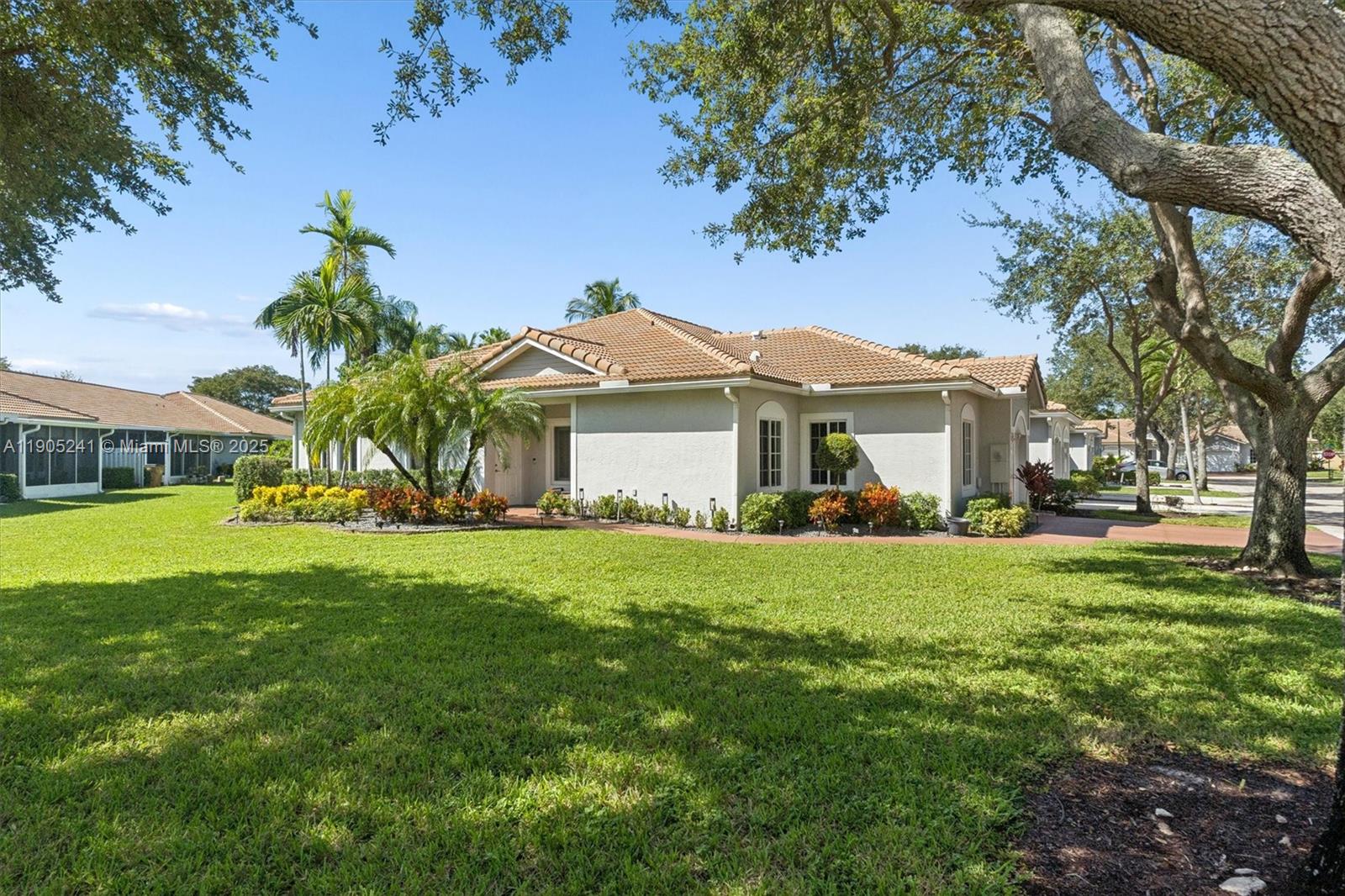 OLYMPIA & YORK RESIDENTIA - Residential