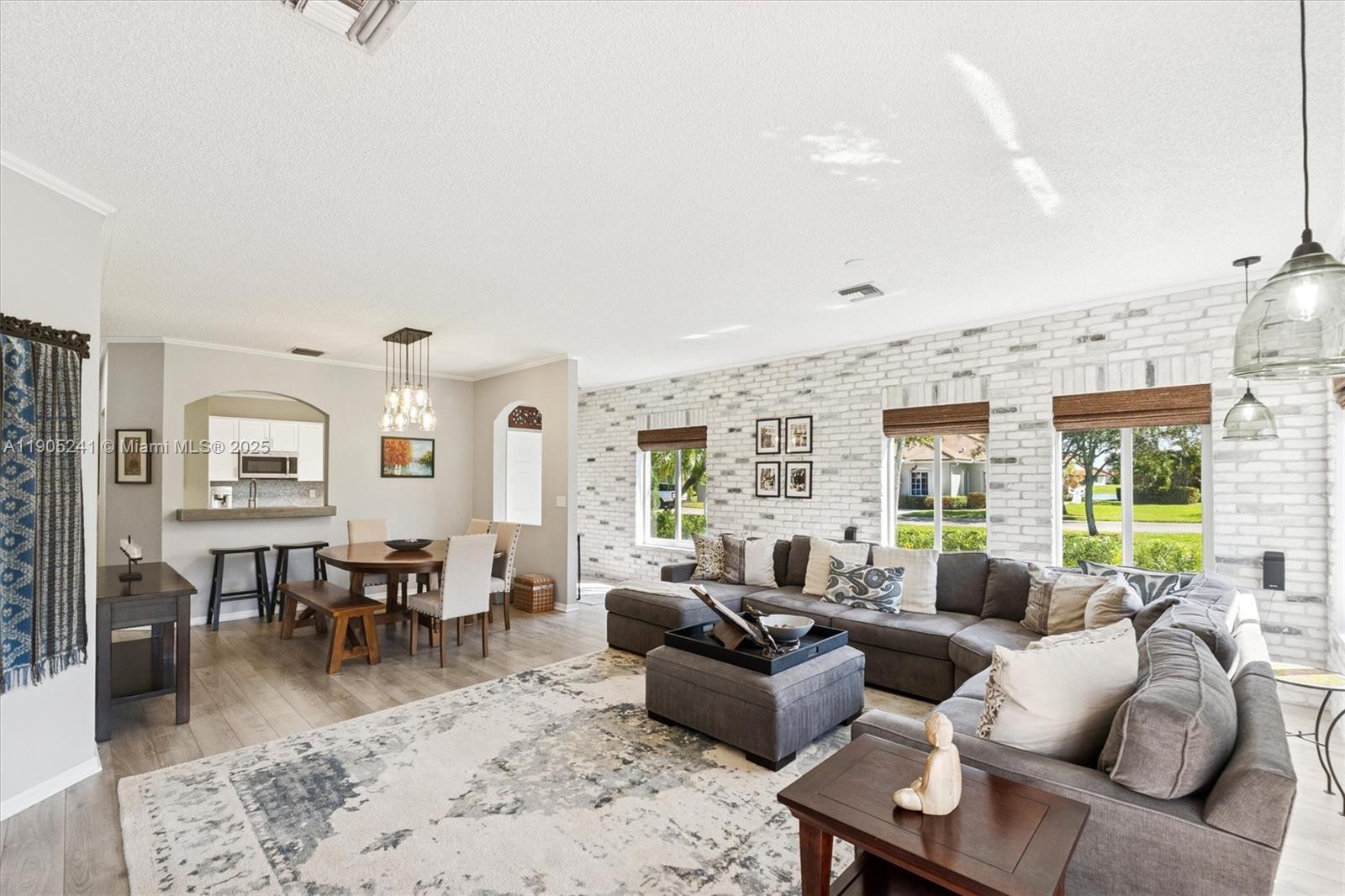 OLYMPIA & YORK RESIDENTIA - Residential