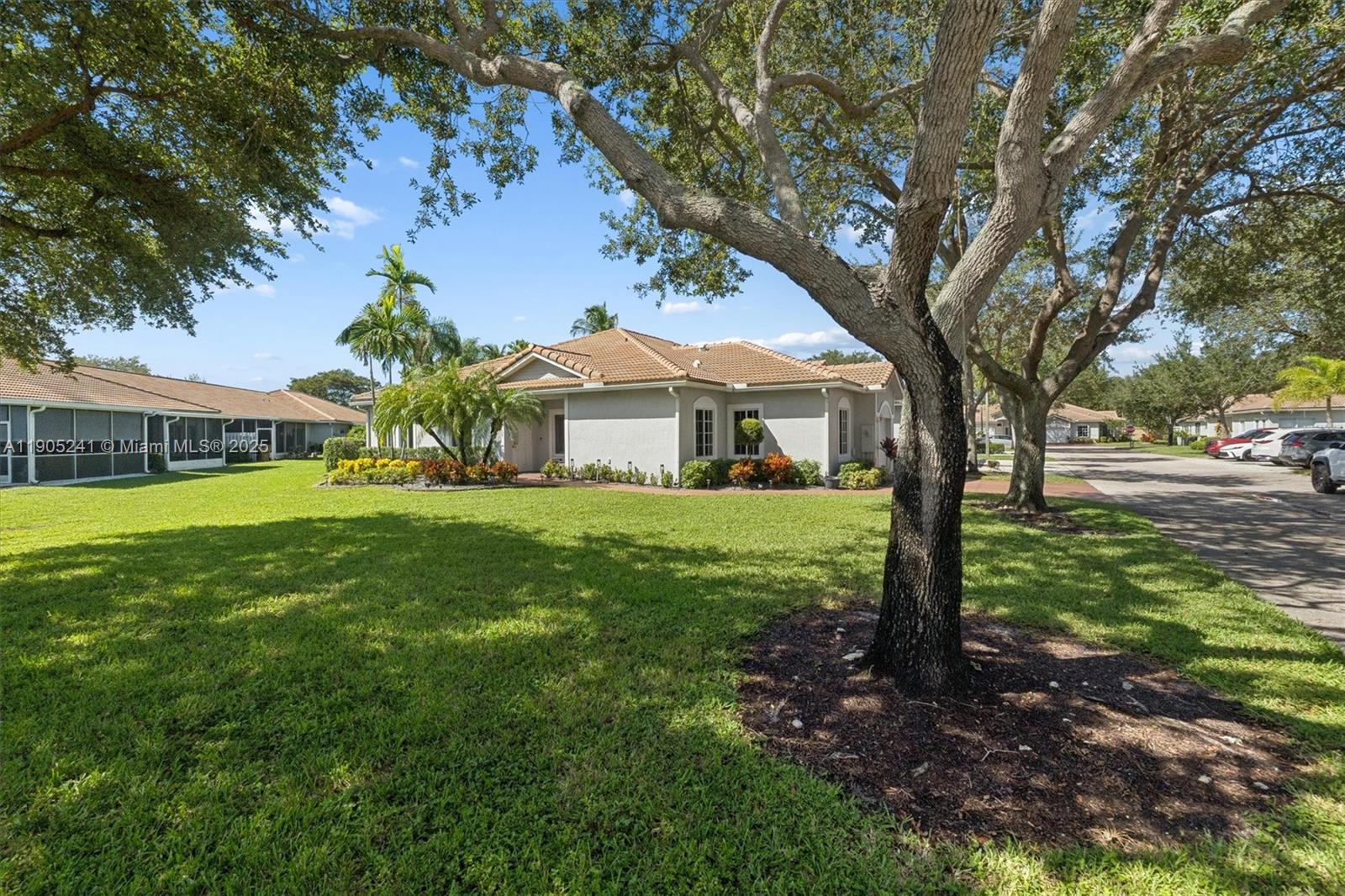 OLYMPIA & YORK RESIDENTIA - Residential