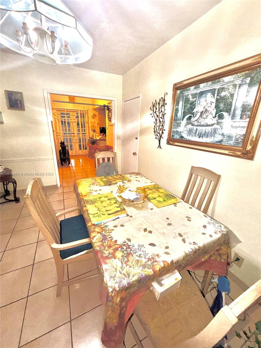 SYLVANIA HEIGHTS - Residential