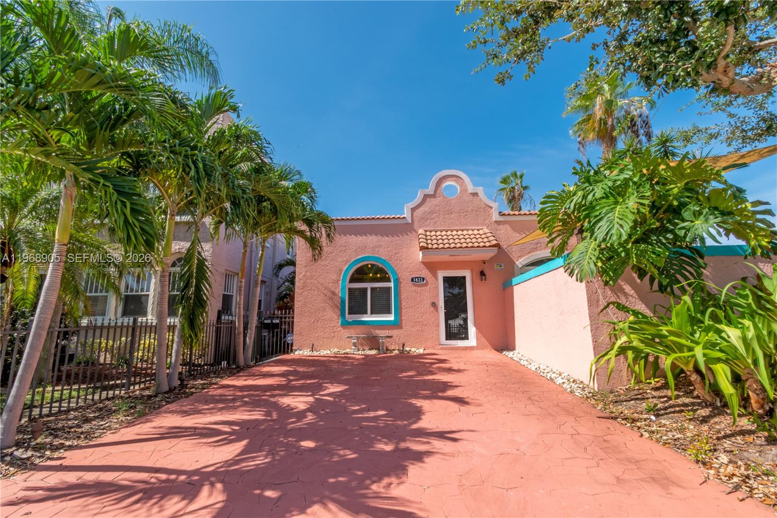 View photos, virtual tours, details... 1633 Tyler St